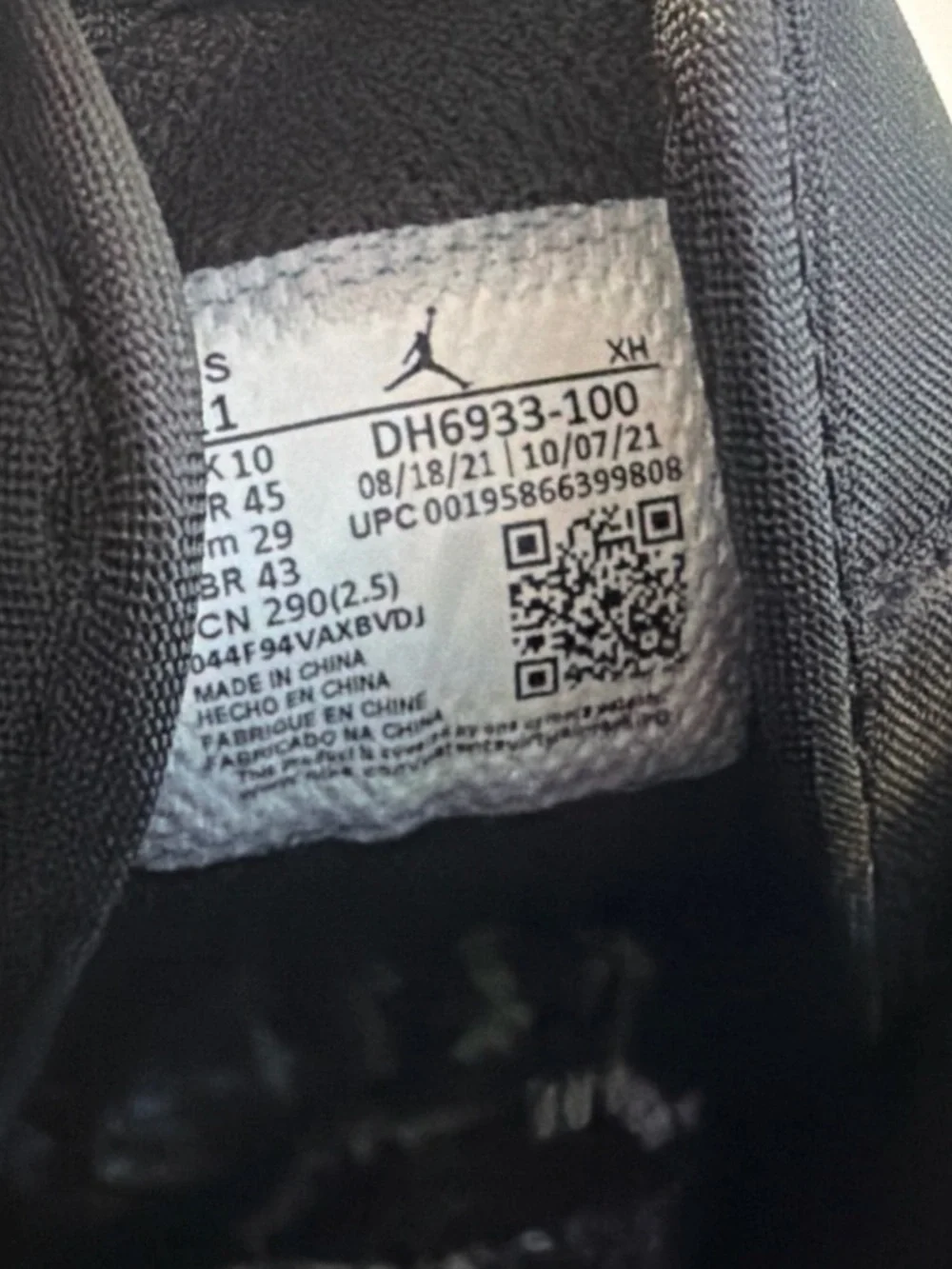 Nike Jordans men mid se